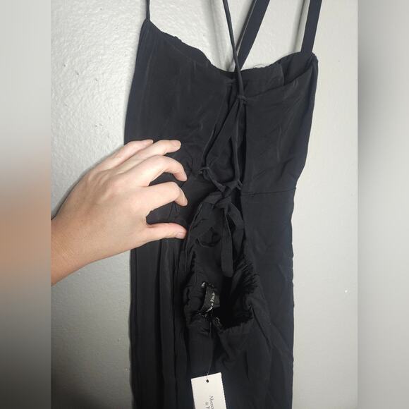 Abercrombie and fitch  open lace back midi NWT - Picture 6 of 8